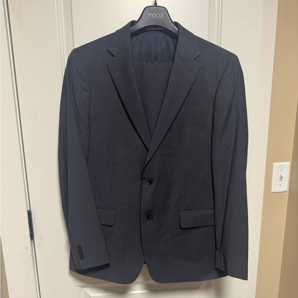 Tommy Hilfiger Men’s Full Suit Charcoal Grey 44R